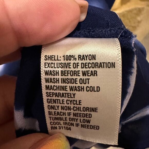 New Directions Weekend Rayon Women 1X Red, White, Blue Tie Dye Sleeveless - Picture 11 of 16